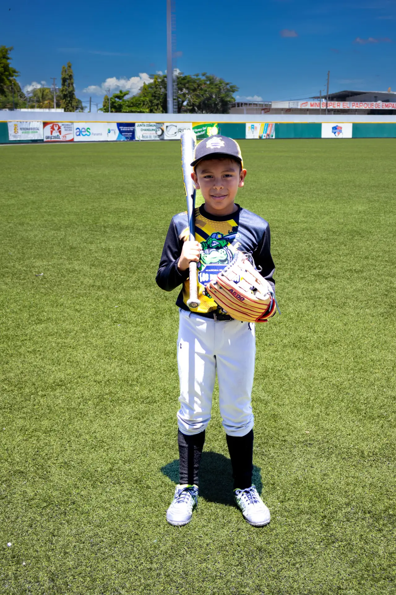 ISRAEL MORALES